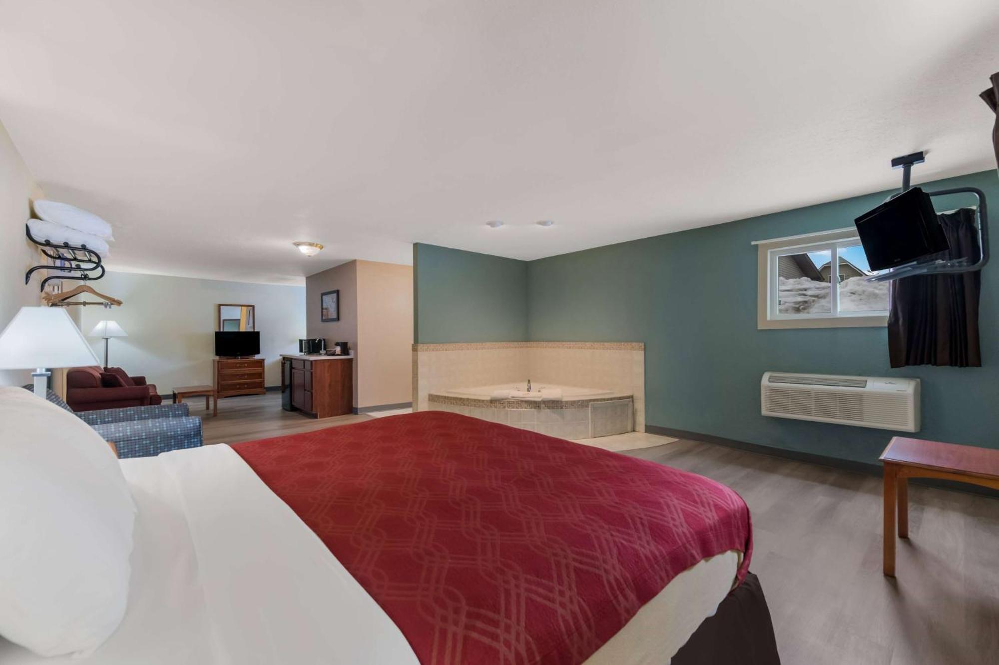 Baymont By Wyndham Iron Mountain Hotel Luaran gambar
