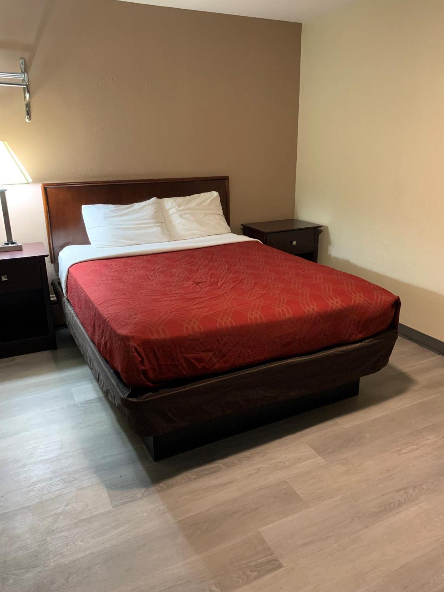 Baymont By Wyndham Iron Mountain Hotel Luaran gambar
